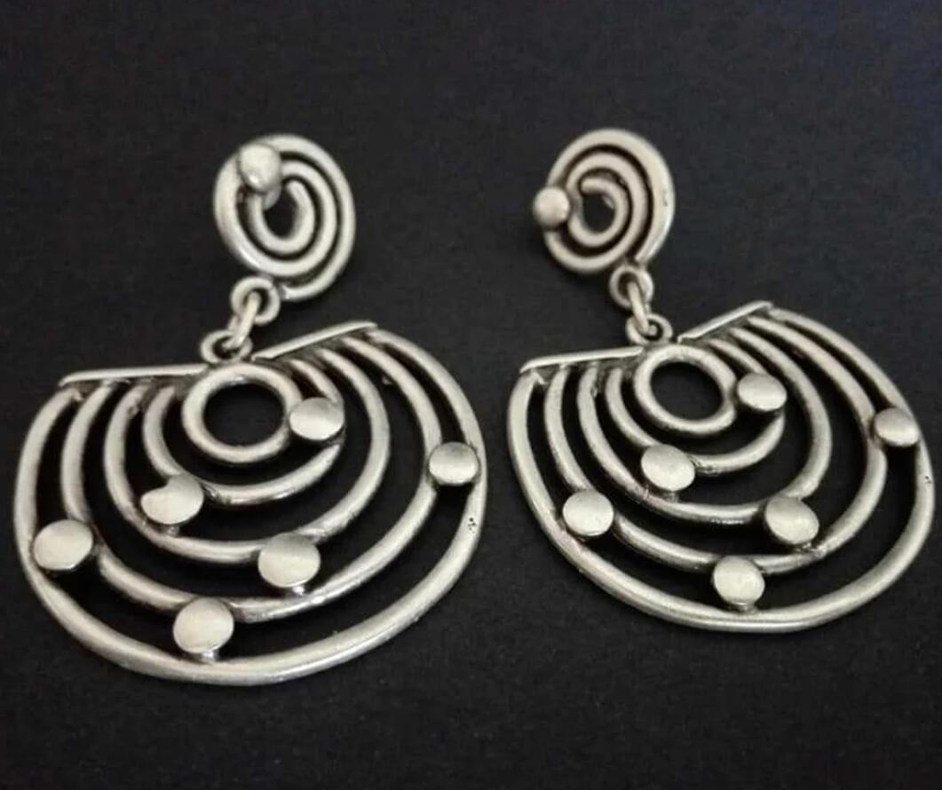 Vintage Handmade Earring