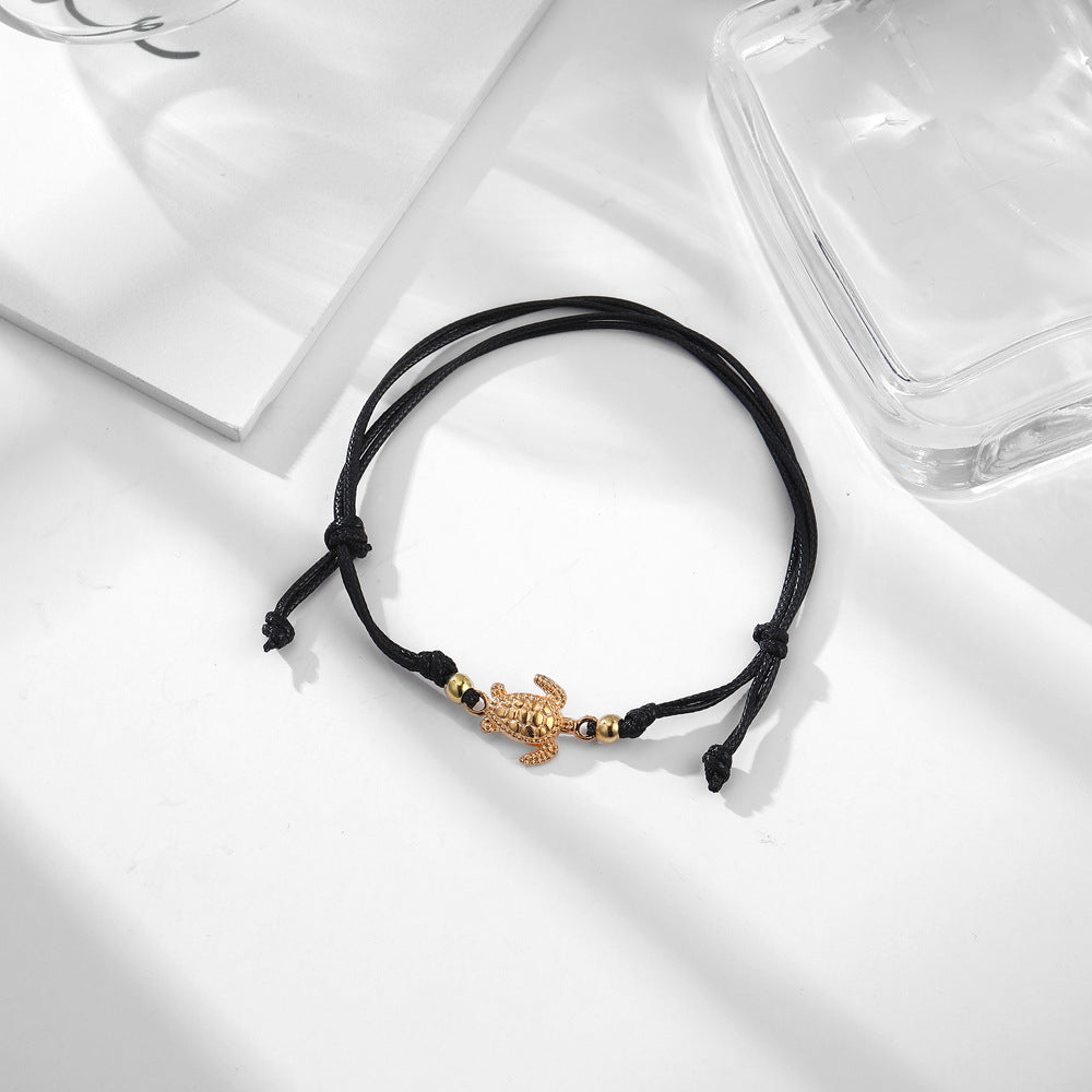 Classic Gold Bracelet with Timeless Appeal