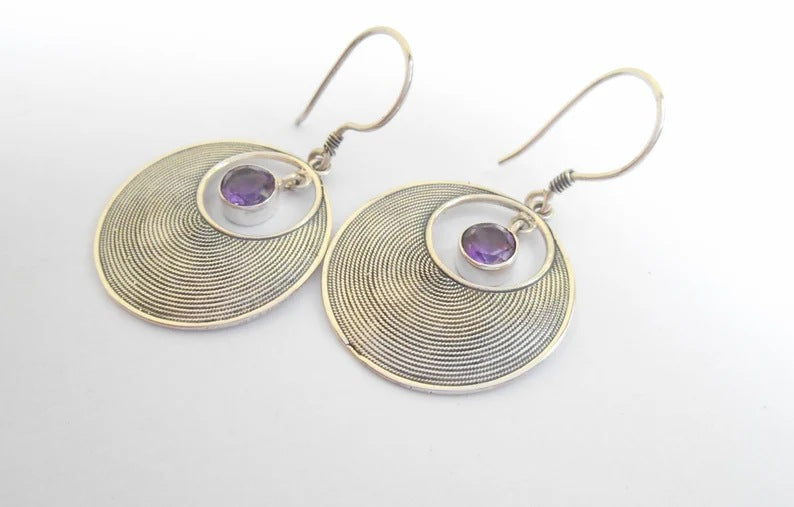Classic Earring with Timeless Appeal