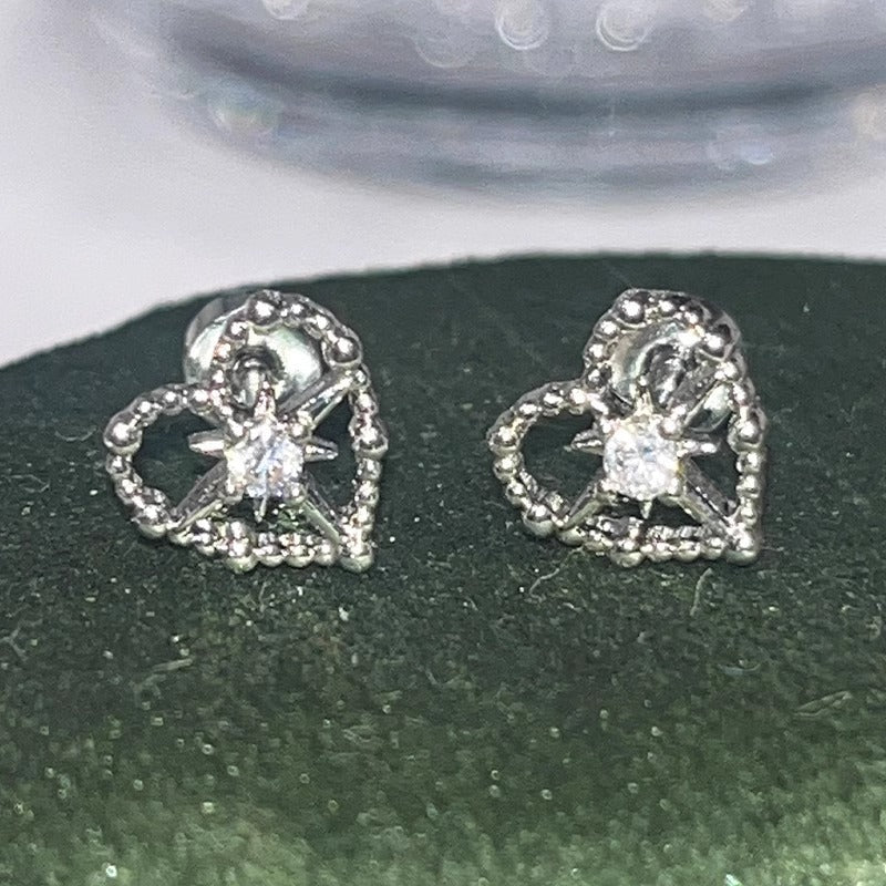 Charming Earring for Any Occasion