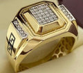 Classic Gold Ring with Timeless Appeal