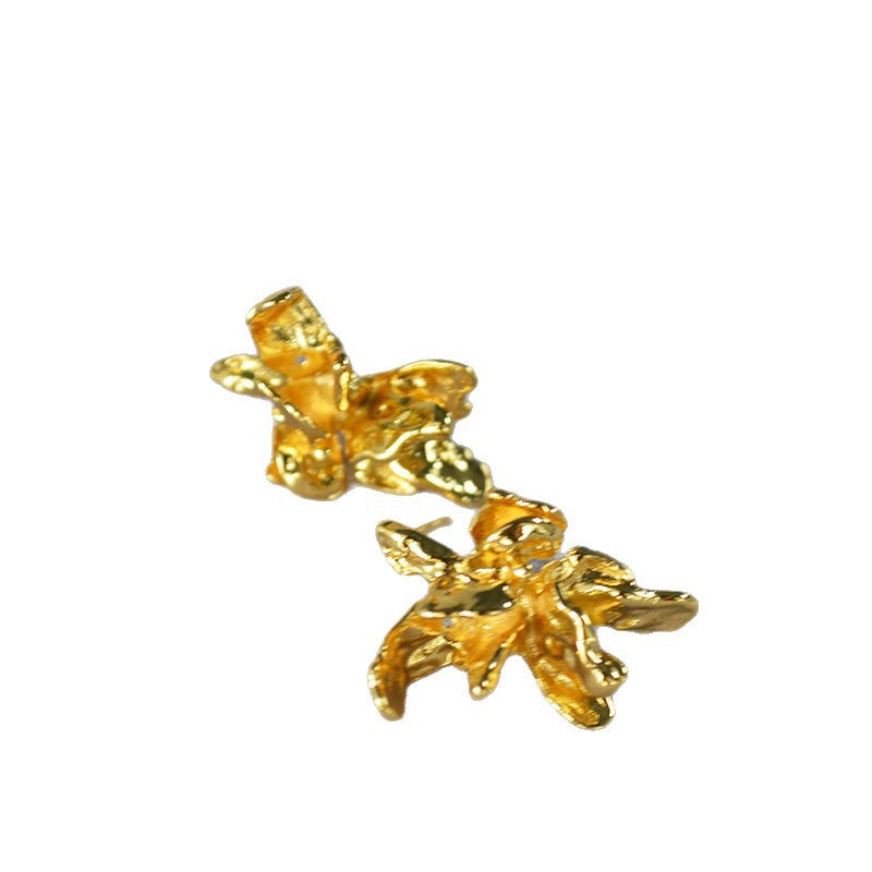 Beautiful Gold Earring with Unique Style