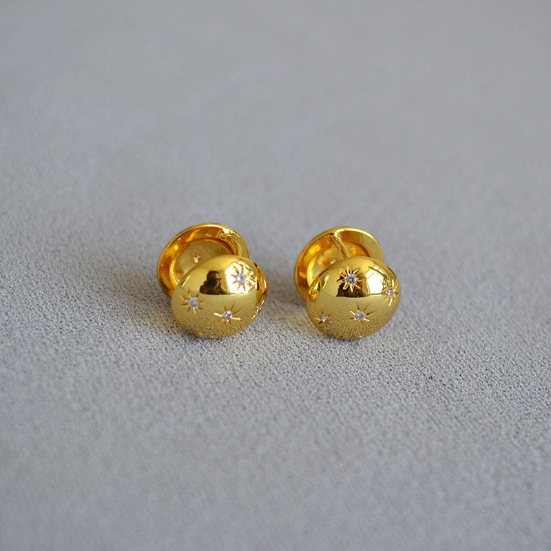 Stunning Gold Earring for Daily Wear