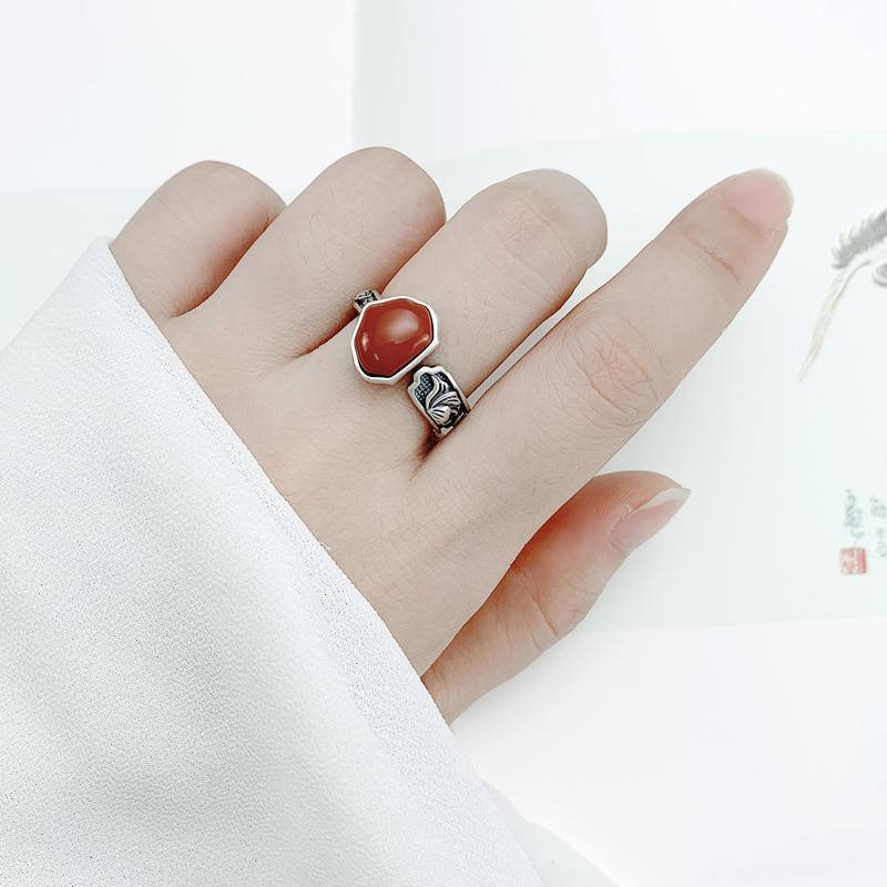 Elegant Silver Ring for Every Occasion