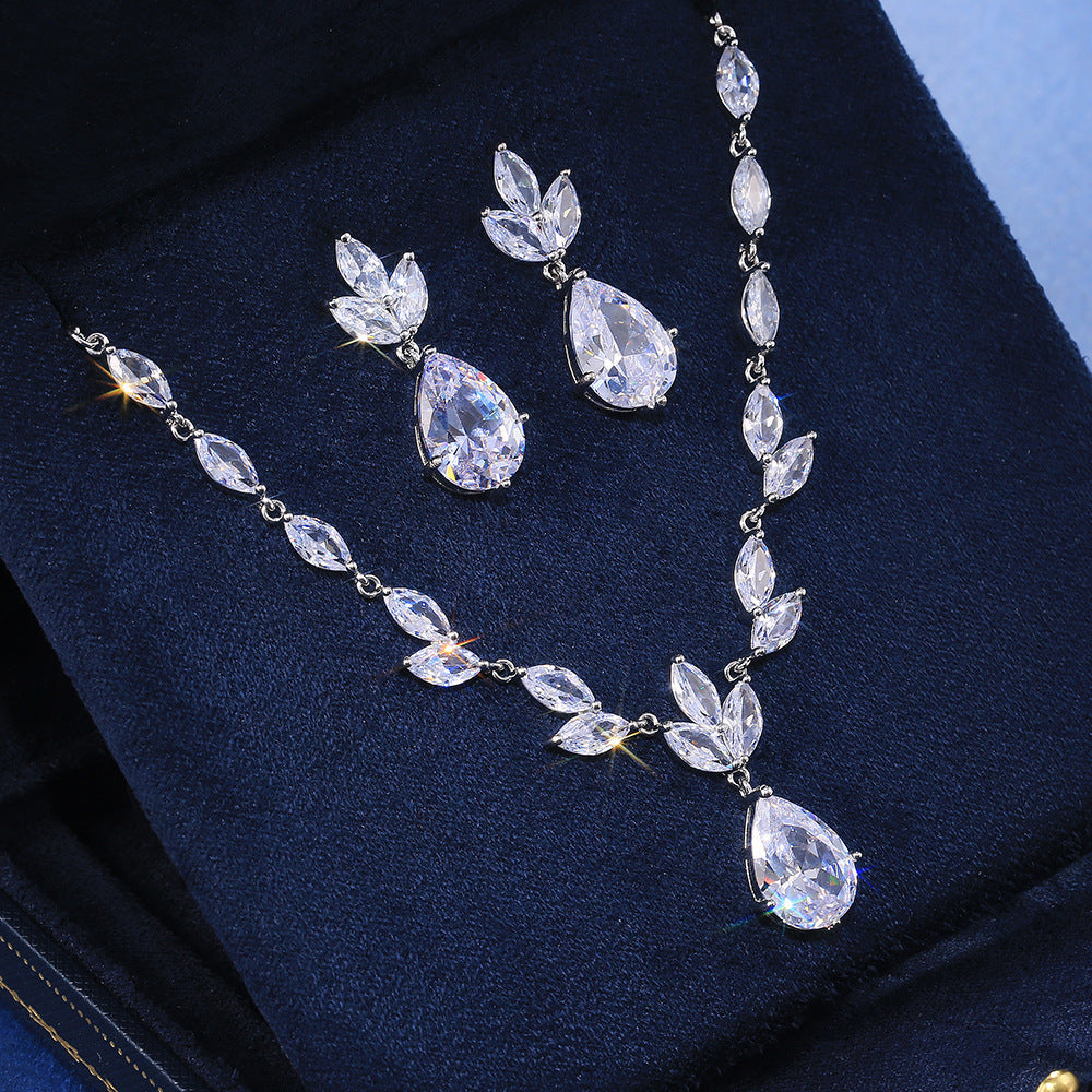 Charming Piece for Any Occasion