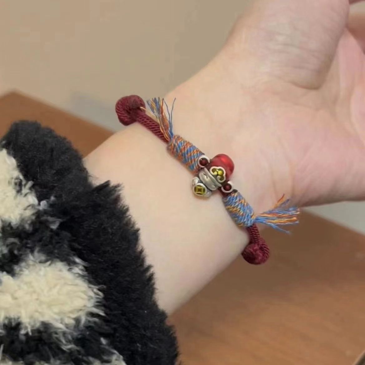Romantic Silver Bracelet for Special Moments