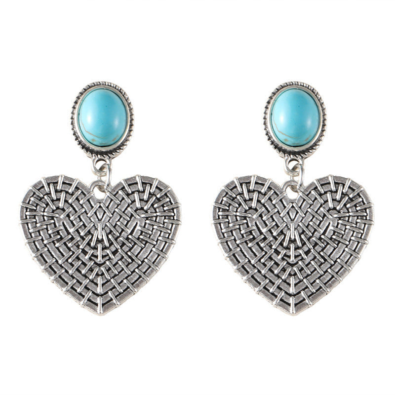 Charming Earring for Any Occasion