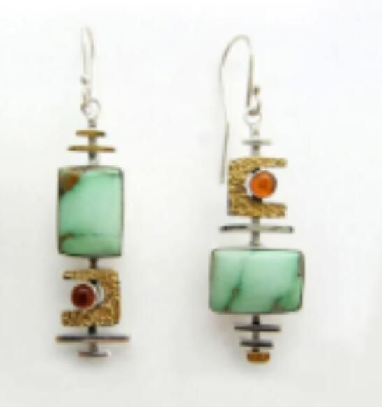 Charming Earring for Any Occasion