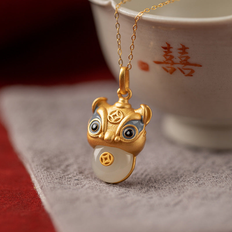 Classic Gold Necklace with Timeless Appeal