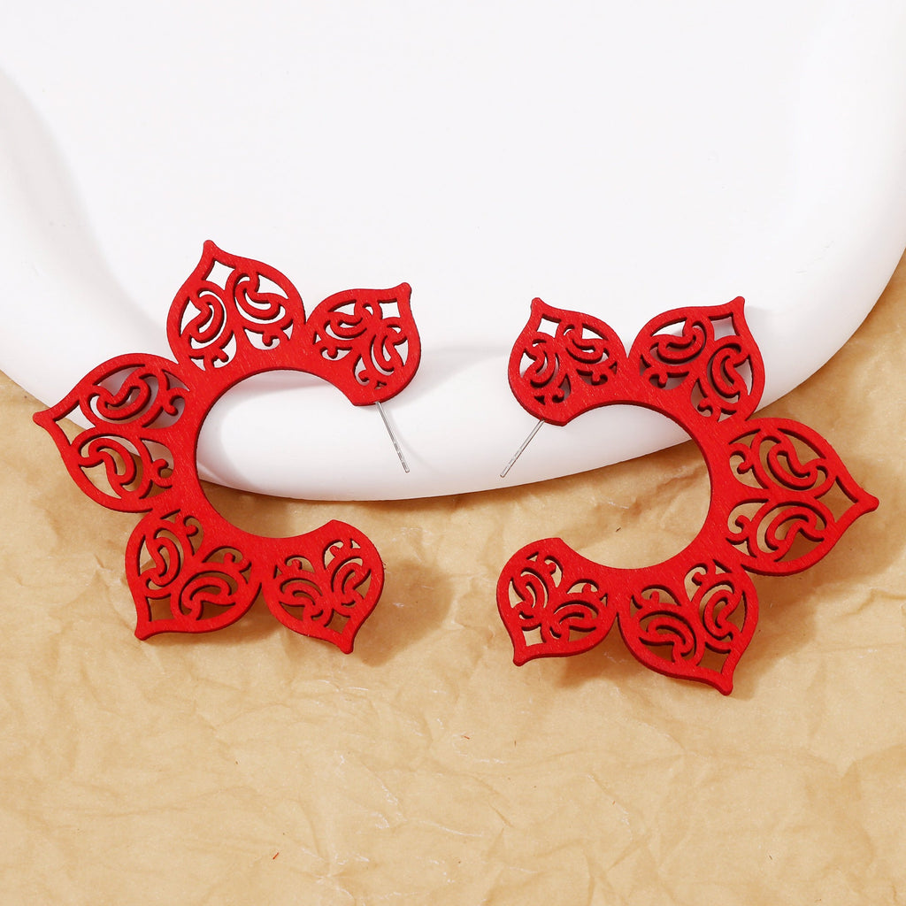 Classic Earring with Timeless Appeal