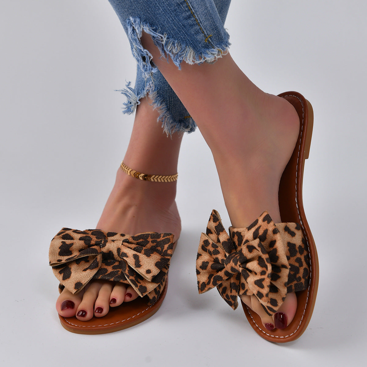 Chic Orthopedic Sandals with Unique Design