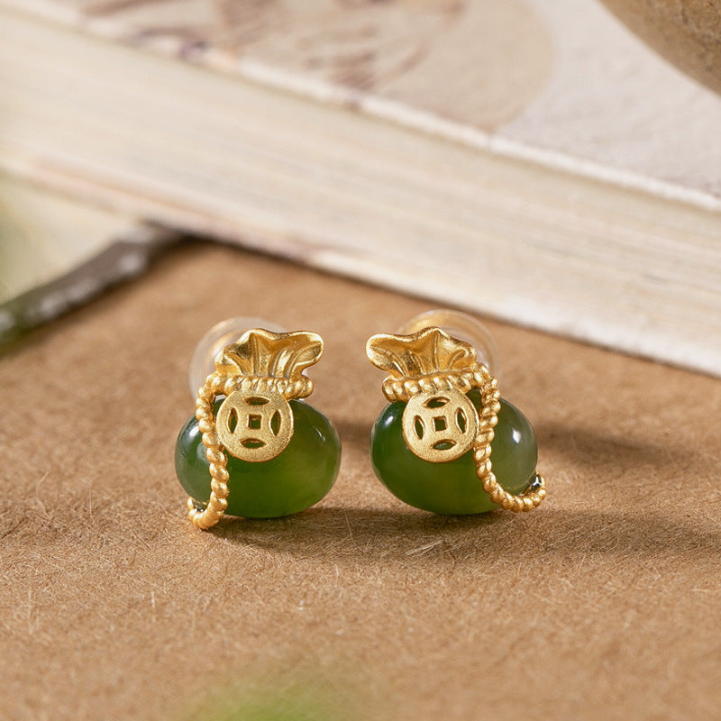 Romantic Gold Earring for Special Moments