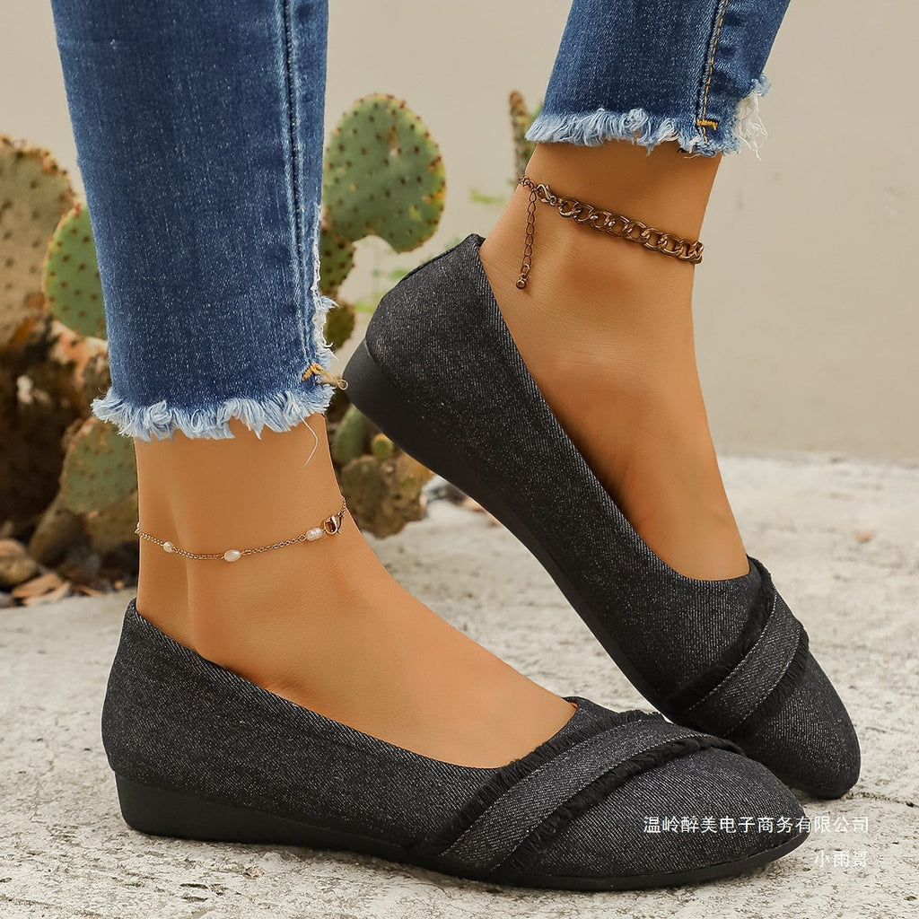 Chic Orthopedic Shoes with Unique Design
