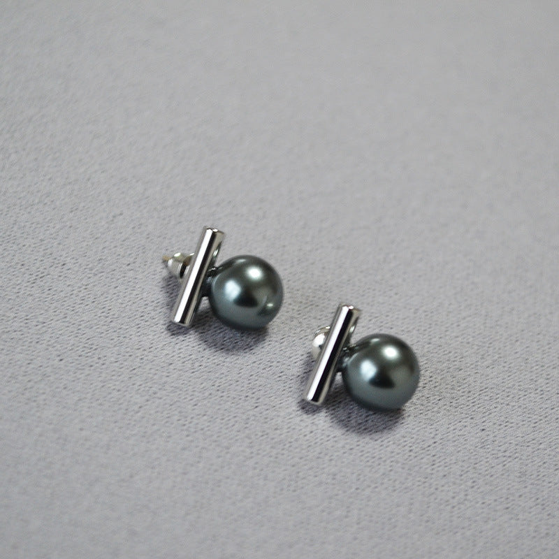 Romantic Silver Earring for Special Moments