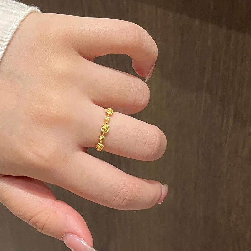 Charming Gold Ring for Any Occasion