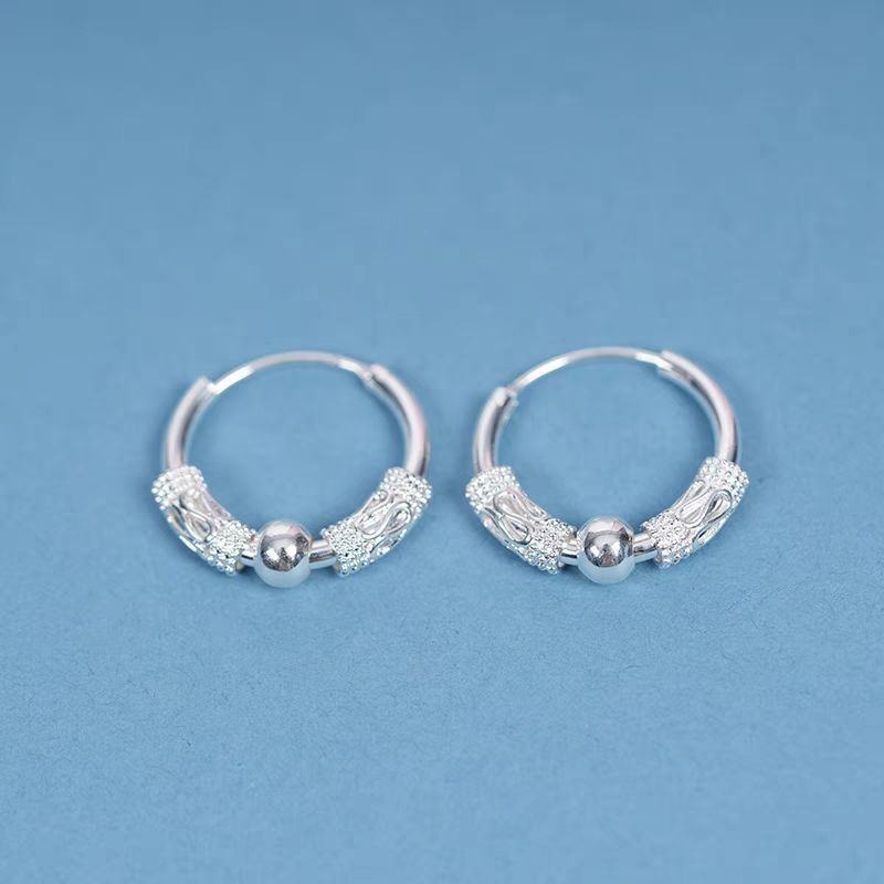 Charming Piece for Any Occasion