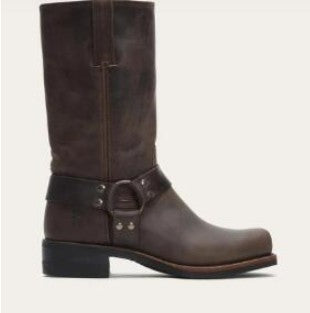 Graceful Orthopedic Boots for Modern Look