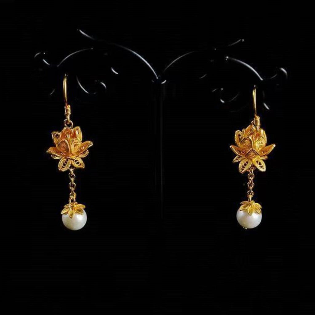 Delicate Artisan Pearl Earring