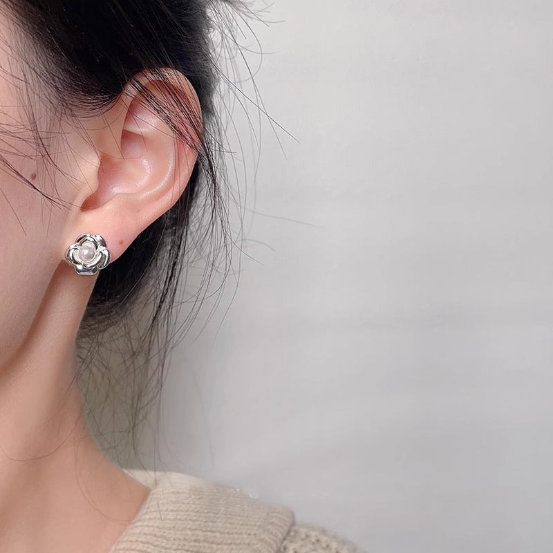 Romantic Pearl Earring for Special Moments