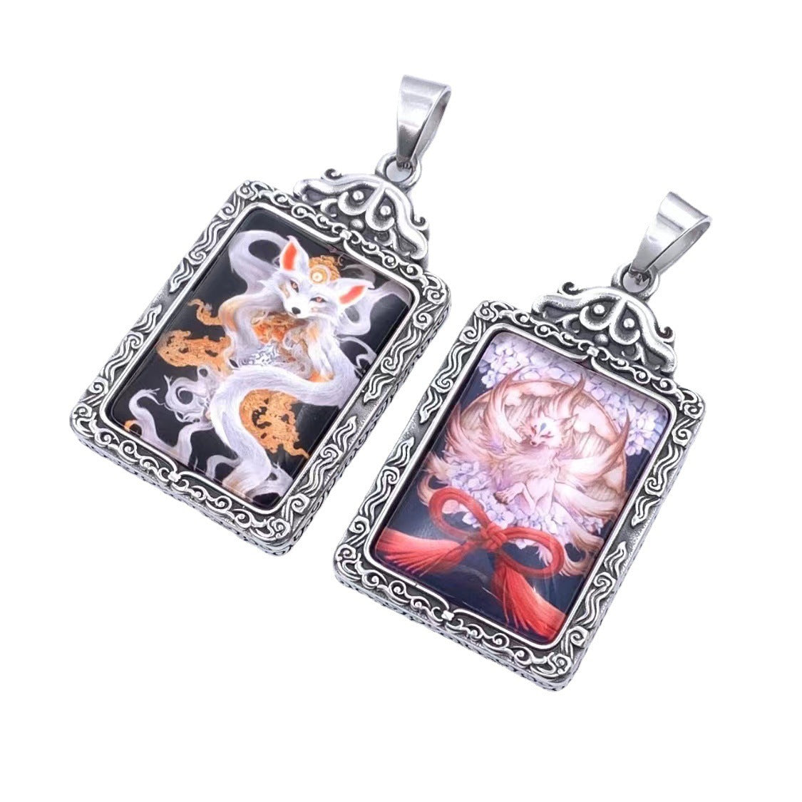 Charming Pendant for Any Occasion