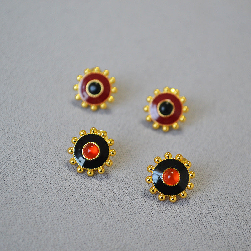 Beautiful Gold Earring with Unique Style