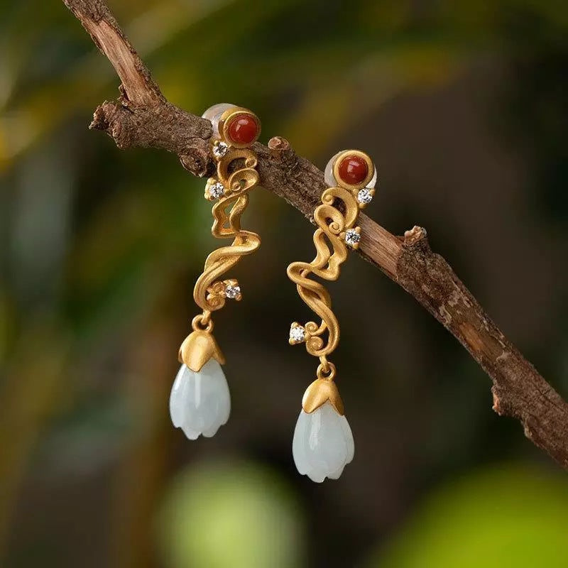 Classic Silver Earring with Timeless Appeal
