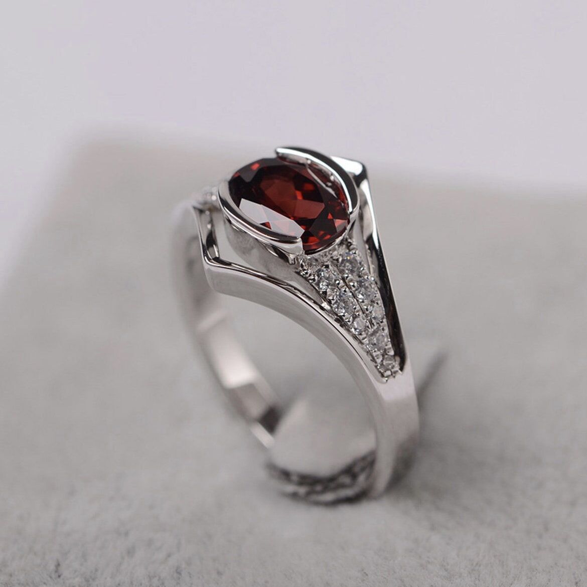 Stunning Ring for Daily Wear