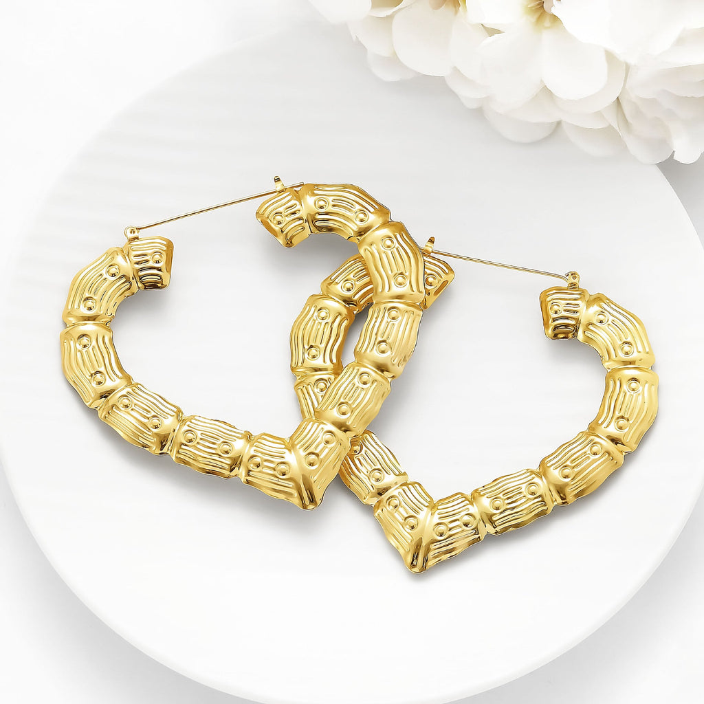 Charming Gold Earring for Any Occasion