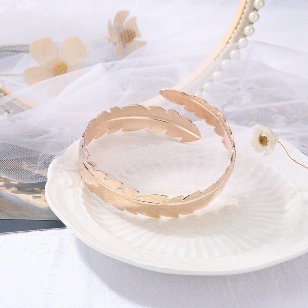 Romantic Bracelet for Special Moments