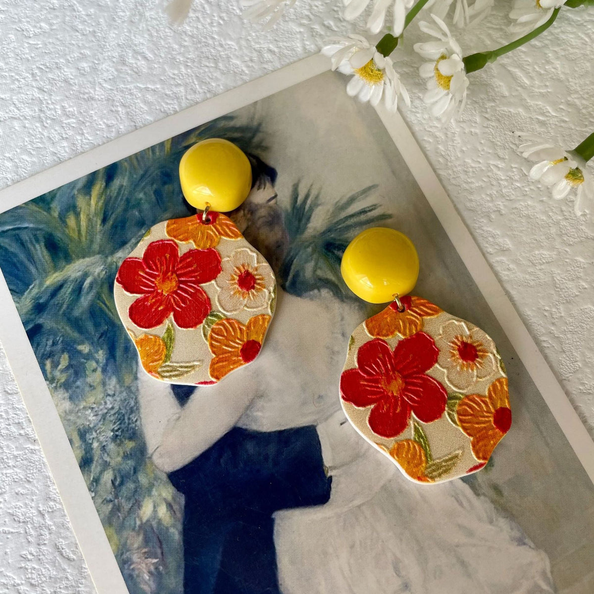 Stunning Earring for Daily Wear