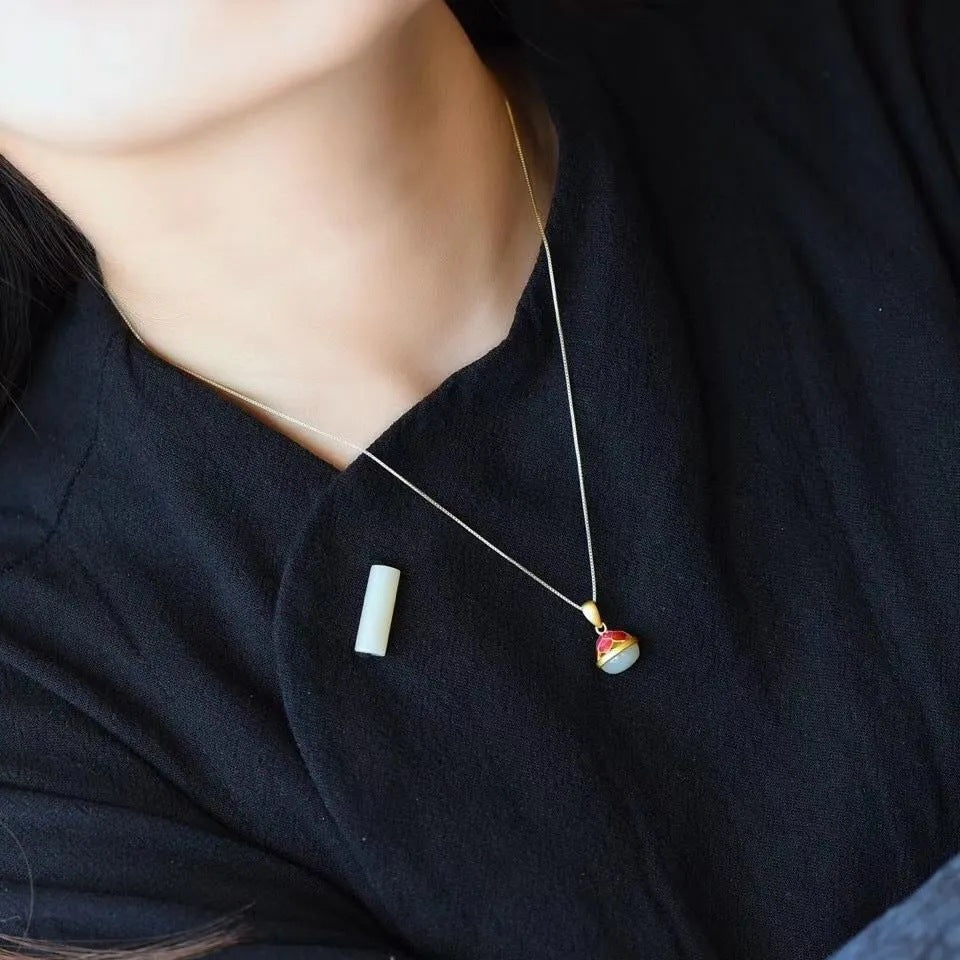 Stunning Gold Necklace for Daily Wear