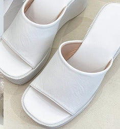 Graceful Orthopedic Sandals for Modern Look