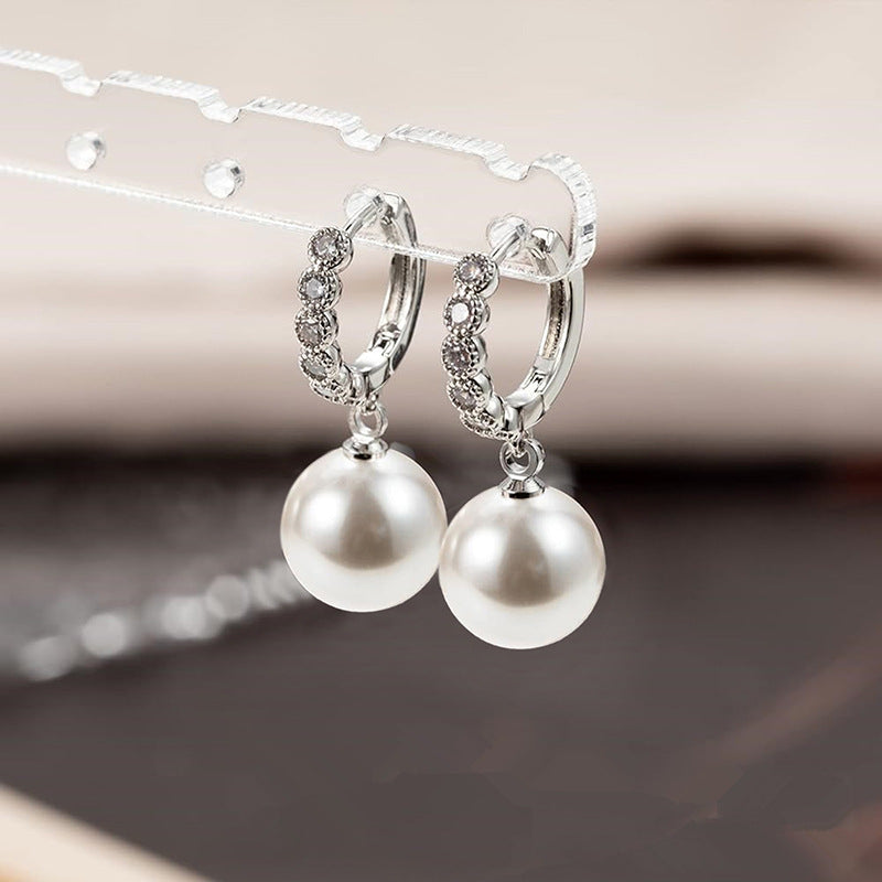 Stunning Pearl Earring for Daily Wear