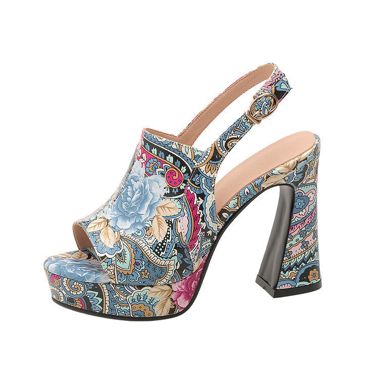 Chic Orthopedic Sandals with Unique Design