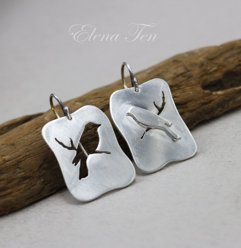 Charming Earring for Any Occasion