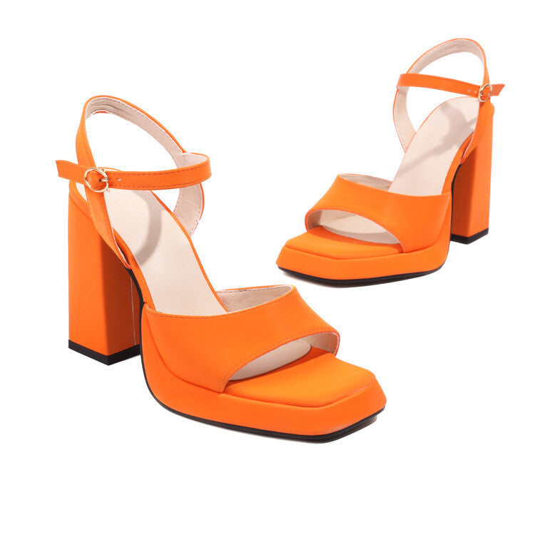 Graceful Orthopedic Sandals for Modern Look