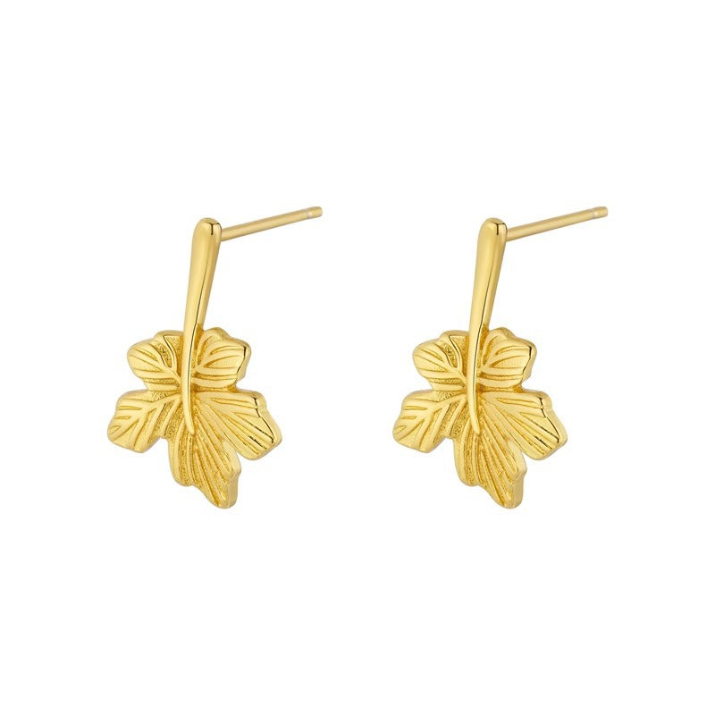 Romantic Gold Earring for Special Moments