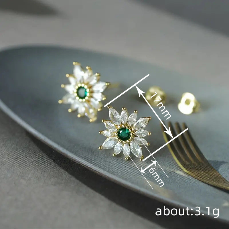 Charming Earring for Any Occasion