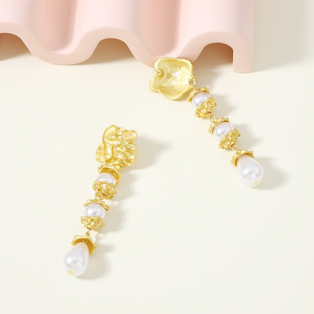 Stunning Pearl Earring for Daily Wear
