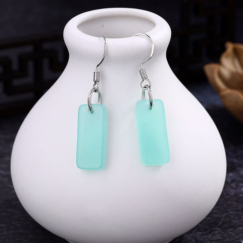 Charming Silver Earring for Any Occasion