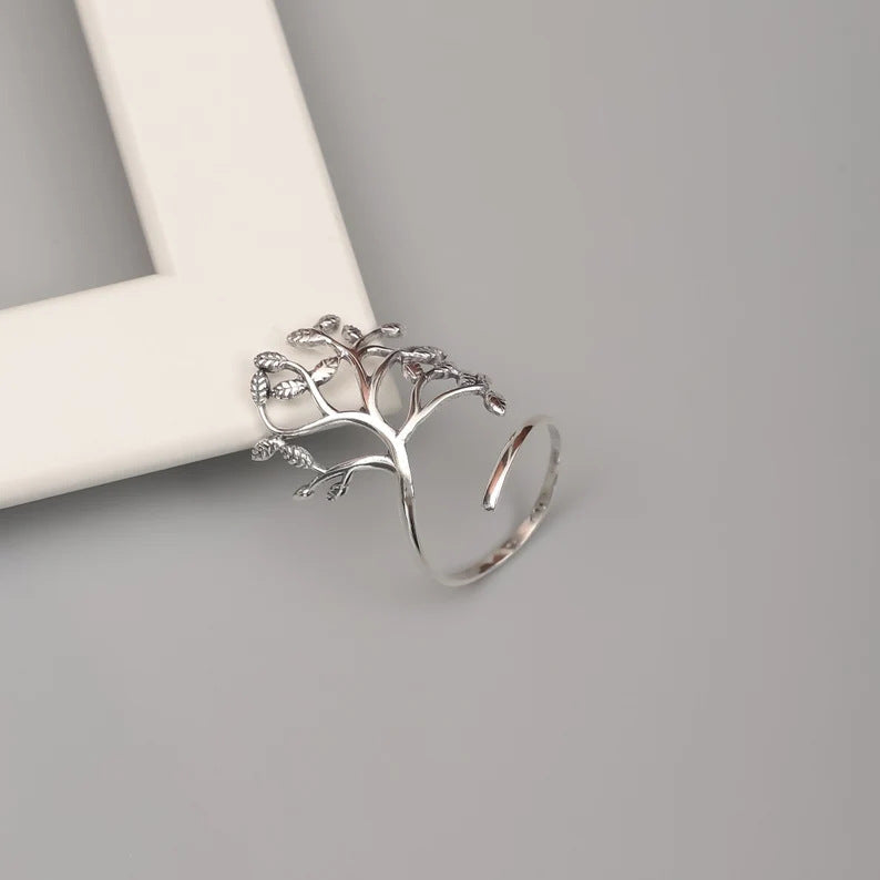 Classic Ring with Timeless Appeal