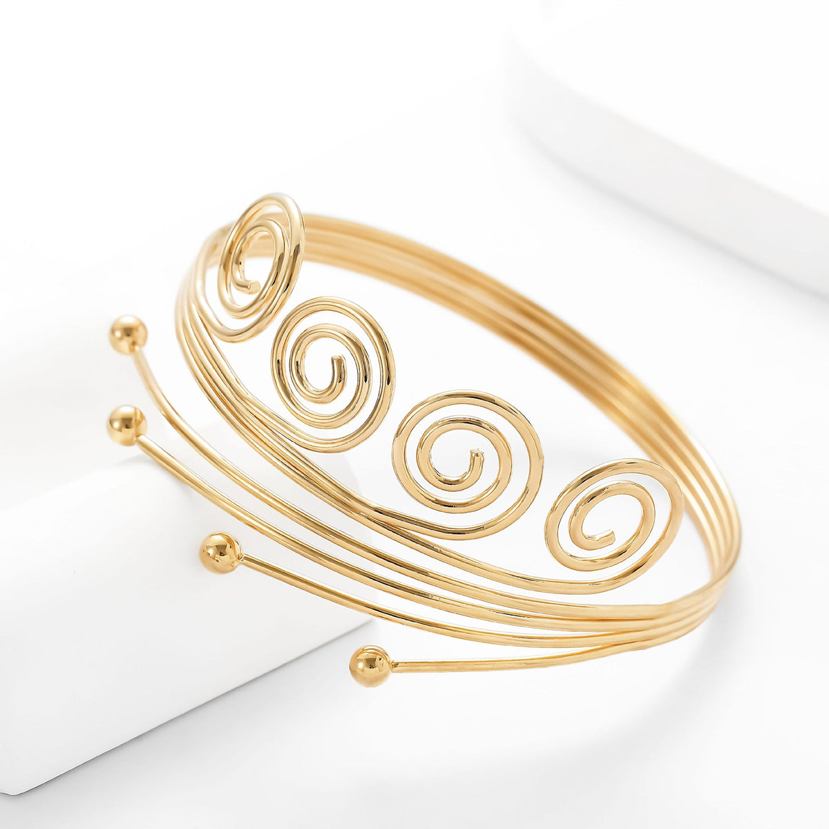 Charming Bracelet for Any Occasion