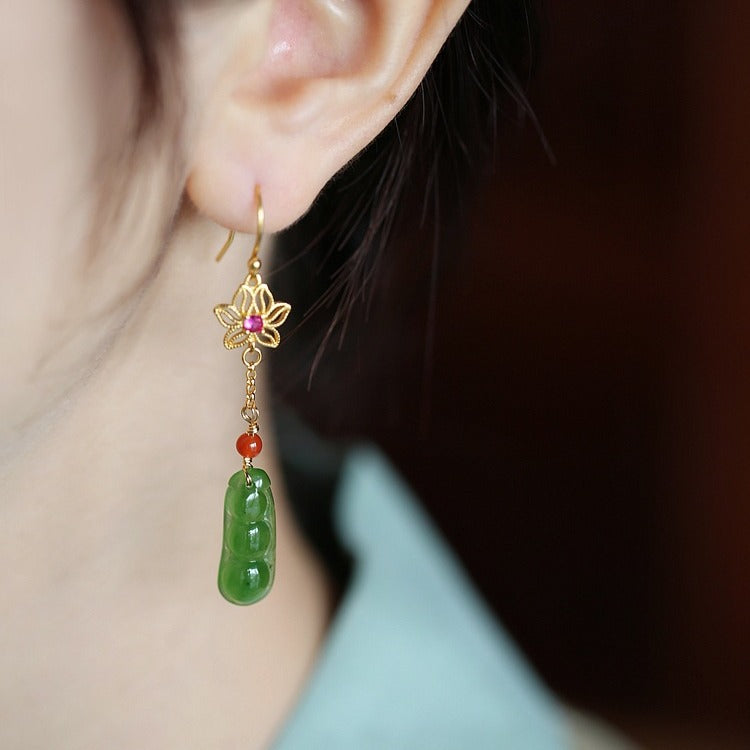 Elegant Gold Earring for Every Occasion