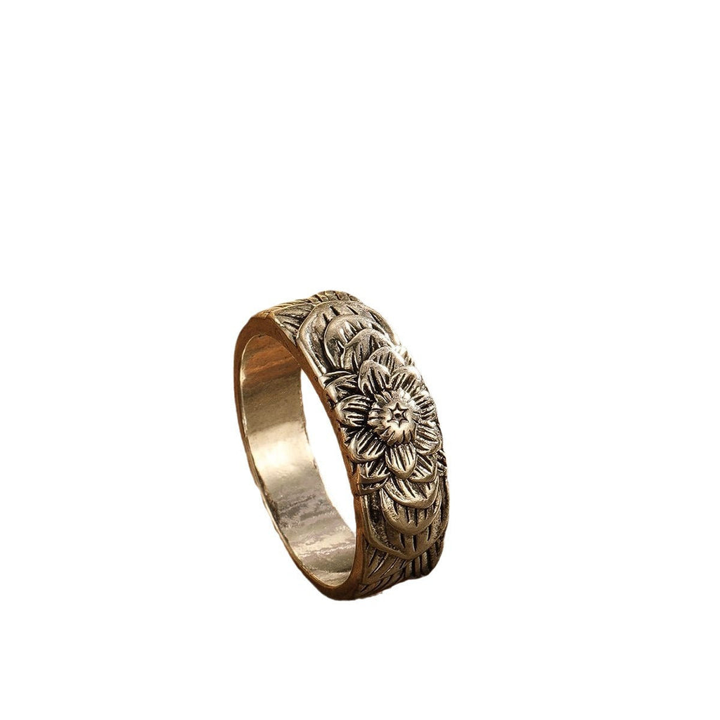 Classic Ring with Timeless Appeal