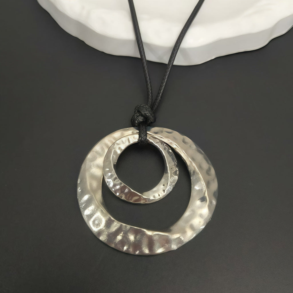 Stunning Necklace for Daily Wear