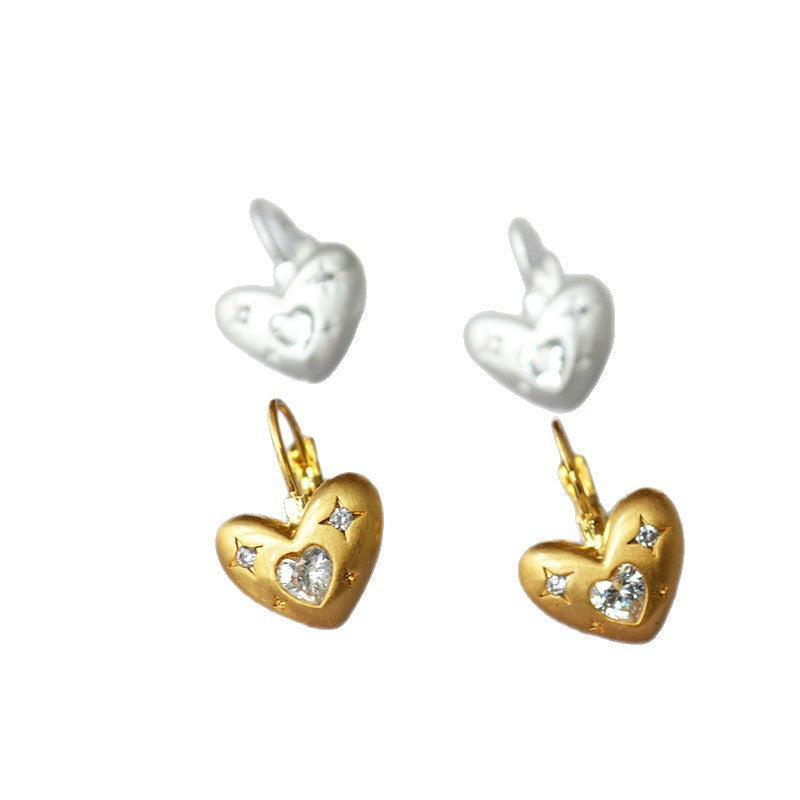 Romantic Gold Earring for Special Moments
