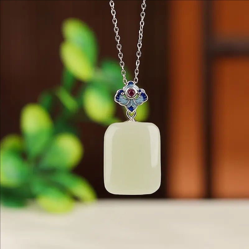 Romantic Silver Pendant for Special Moments