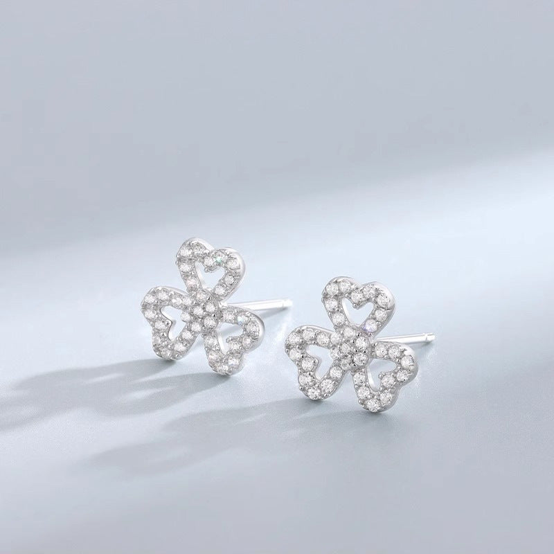 Romantic Earring for Special Moments