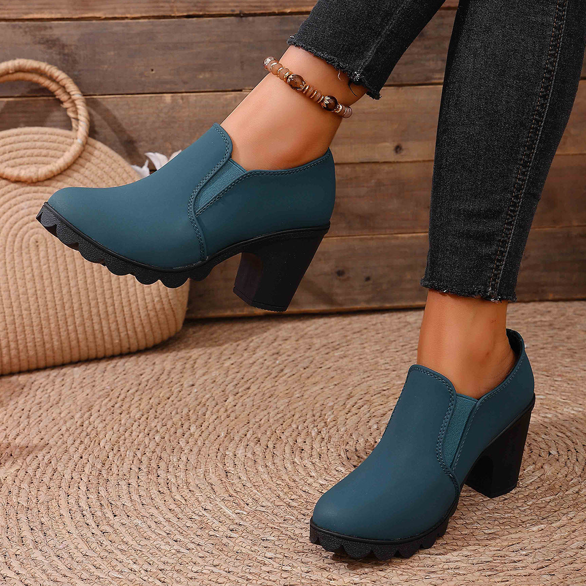 Chic Orthopedic Shoes with Unique Design
