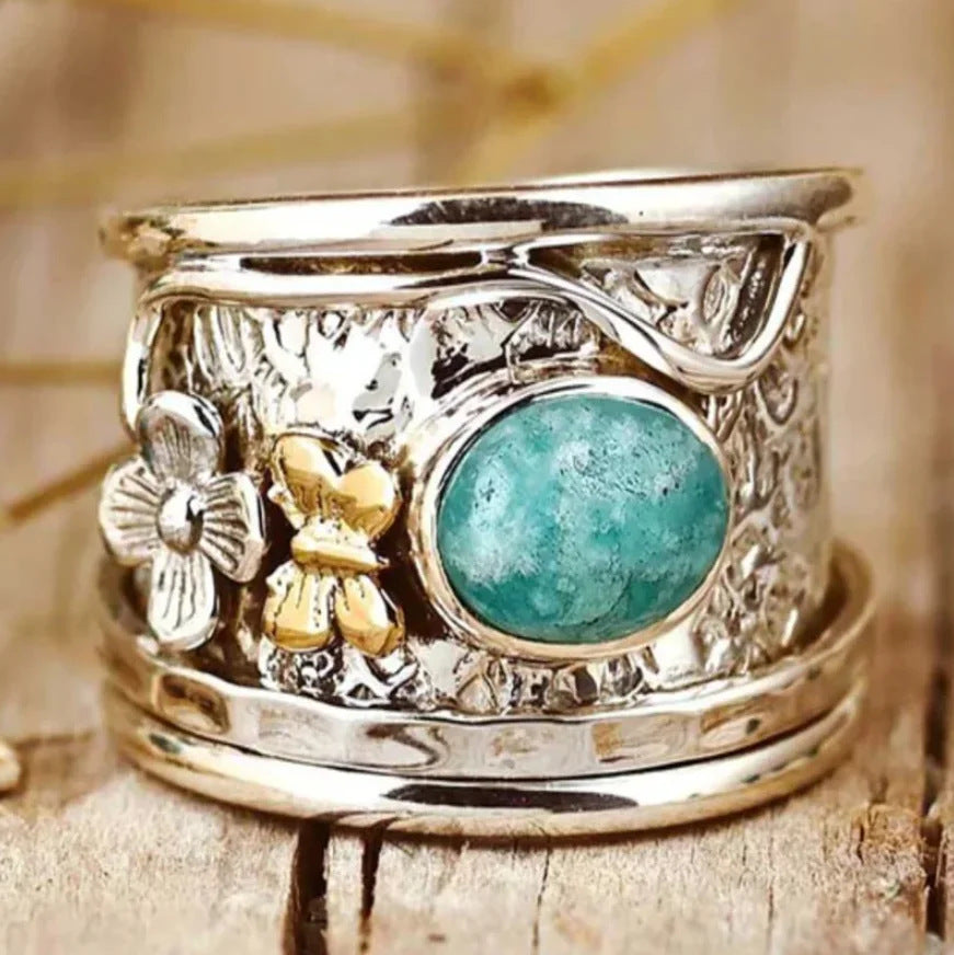 Charming Silver Ring for Any Occasion